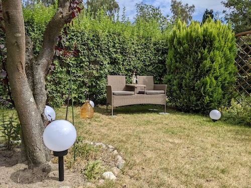 Wein genießen im Garten - Haus/Bungalow Gestrandet